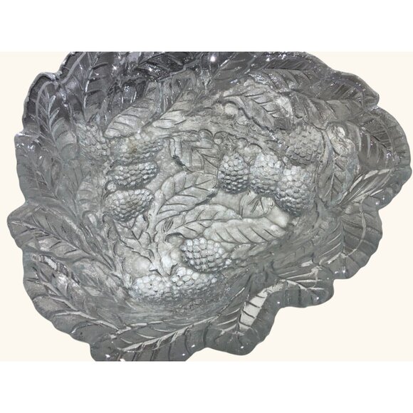 Clear Pressed Glass Leaf & Berry Design Decorative Bowl - Picture 3 of 10